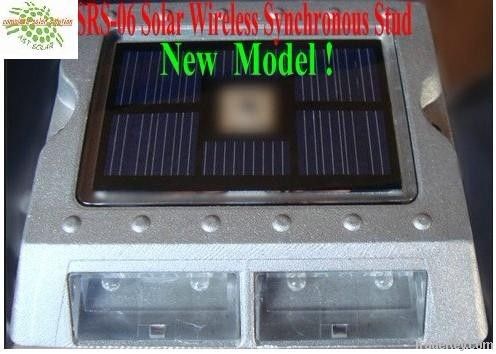 Solar wireless road stub