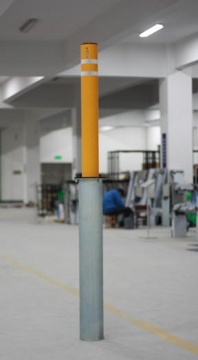 retractable bollard