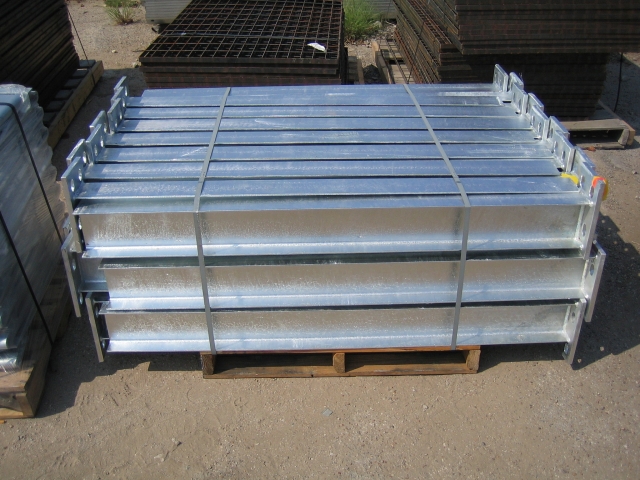 Hot dip galvanized w beam guard rails