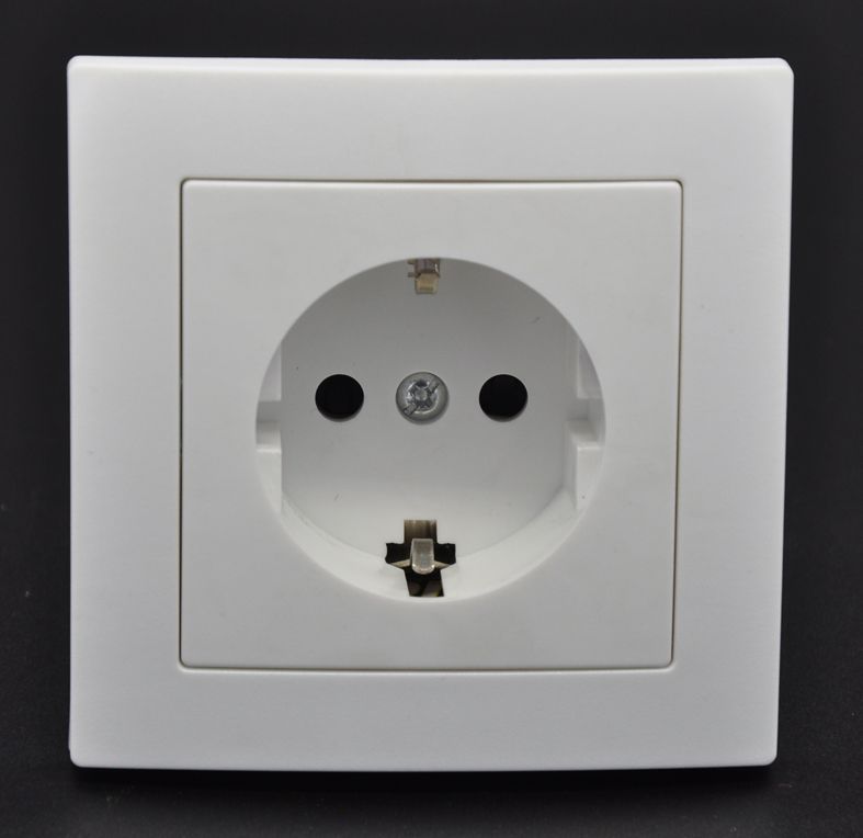 Schuko Socket Outlet Plug Flush Mounted German Standard