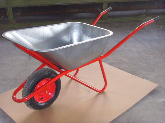 Russia WB6438 wheelbarrow
