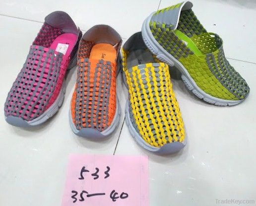 ladies casual shoes