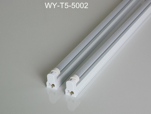 LED T5 tube 03