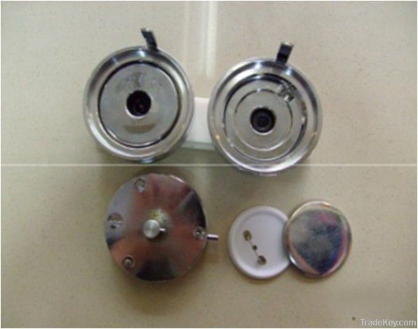 badges mould button mould pin mould