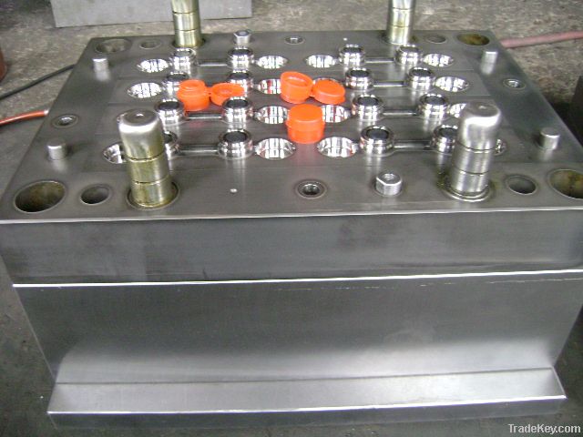 PET preform mould maker