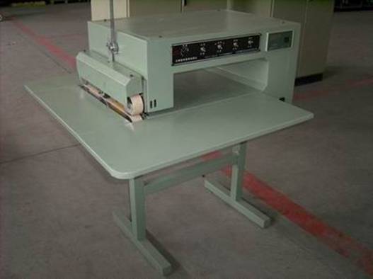 Plastic film welder LZ(M)-9001A