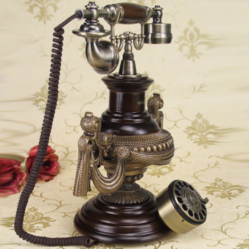 Elizabeth Classic Telephone