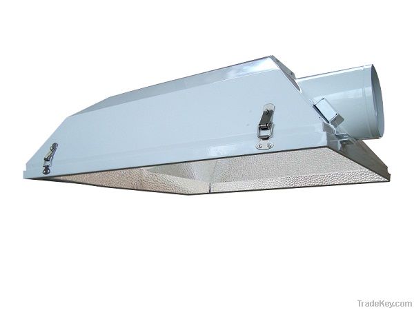 Air cooled reflector
