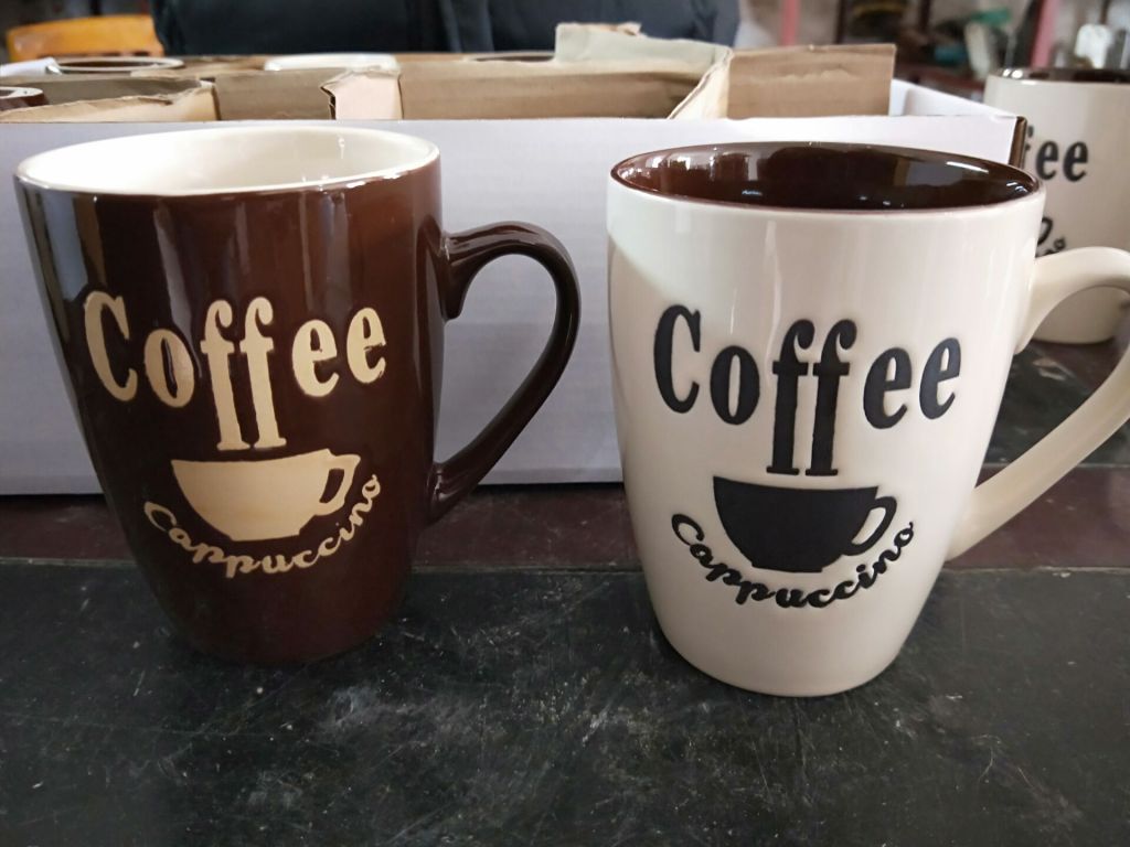 China supplier cheaper 13oz ceramic mug brown and white color coffee cup