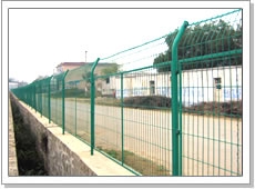expressway fence