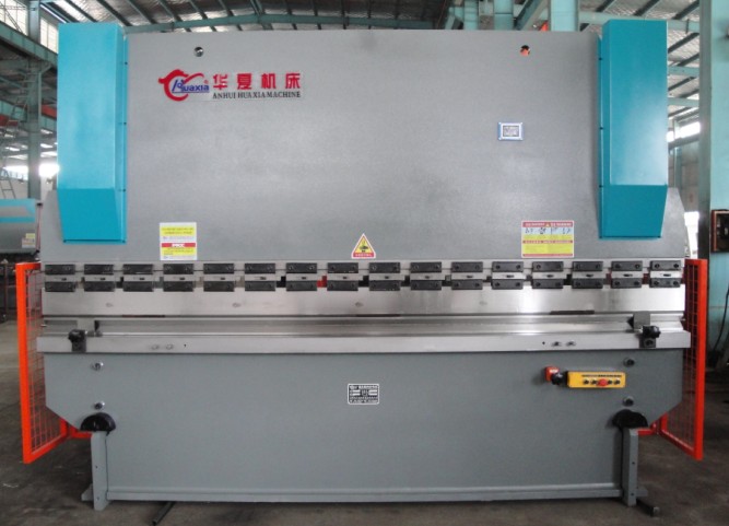 Hydraulic plate press brake machine