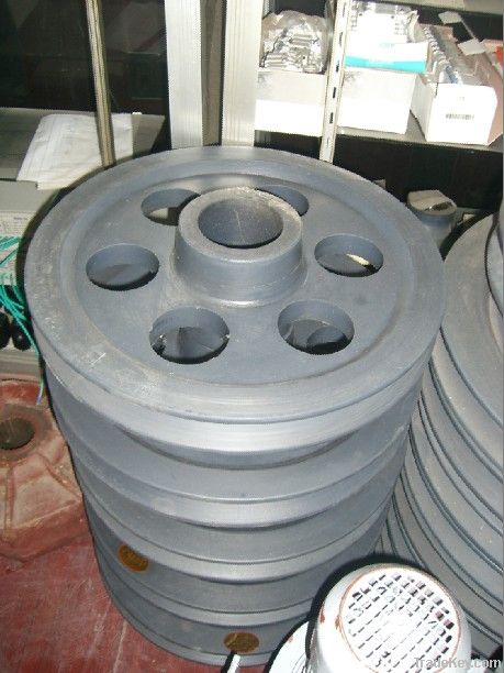 Tower crane pulley