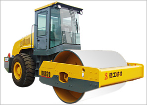 DG820 Road Roller