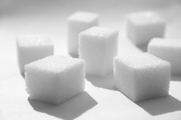 white refined brazilian sugar