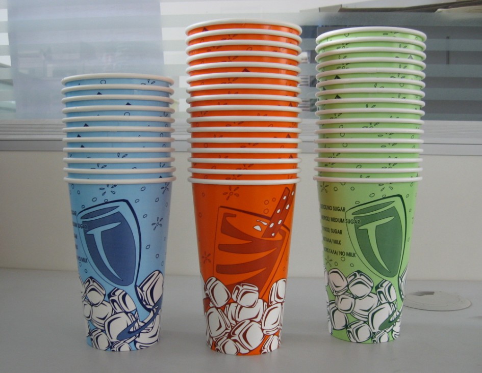12 cold  paper  cups
