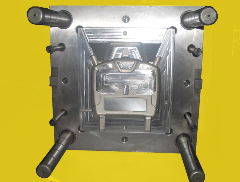 plastic injection mould