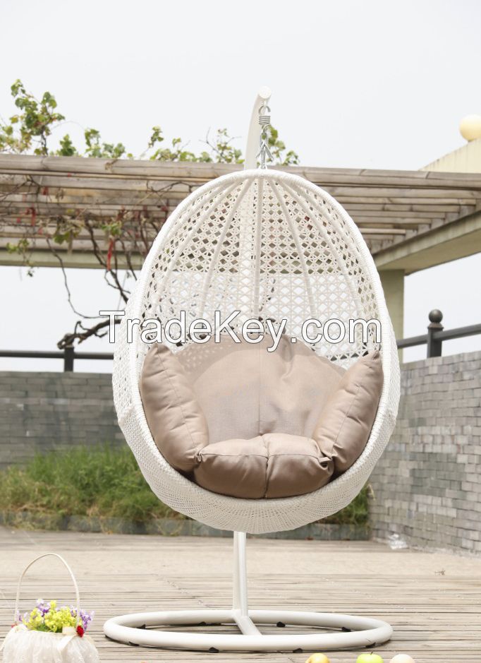 Fashionable wicker hand carved beatiful swing&nice hanging chair