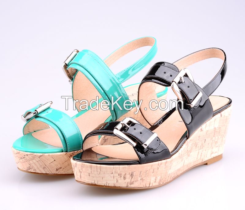 Lady classic wedge sandals  with open toe applique flowers leather materials 