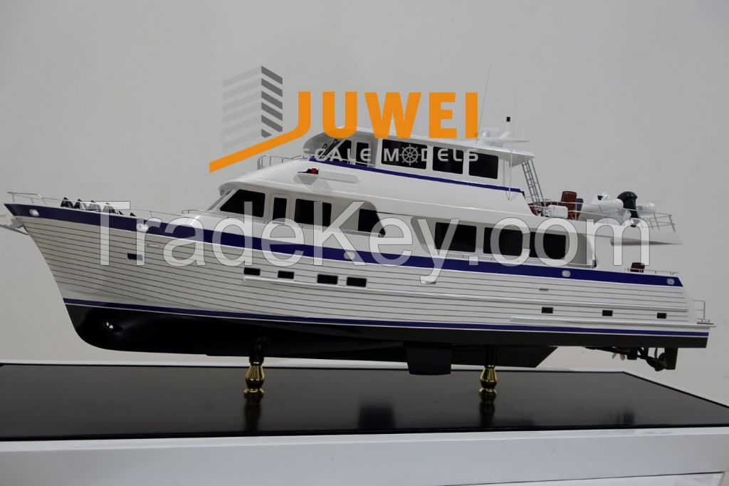 Miniature Ship Scale Model Maker with Equisite Base (JW-08)