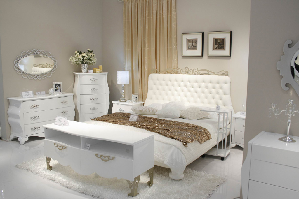 Upholstered Bed