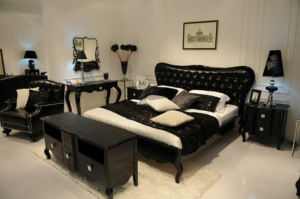 Upholstered Bed Black