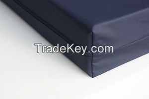 Waterproof VINYL / PVC Coated Fabric for Medical Mattress Cover, Heavy Duty Aprons and Adult Bibs