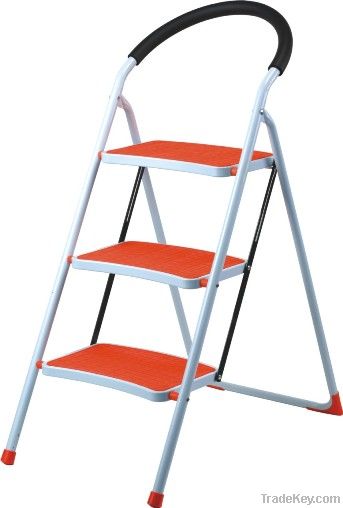 Steel Ladder with Anti-slip Mats and 150kg Maximum Loading