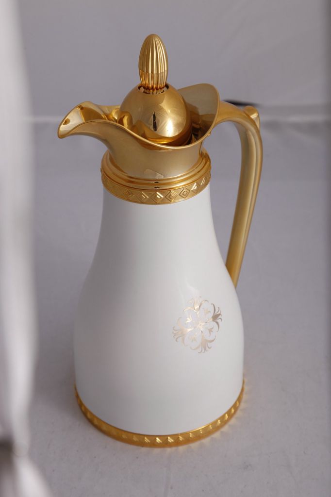 https://imgusr.tradekey.com/p-5388160-20131026104720/arabic-style-dallah-thermos-flask-with-glass-liner.jpg
