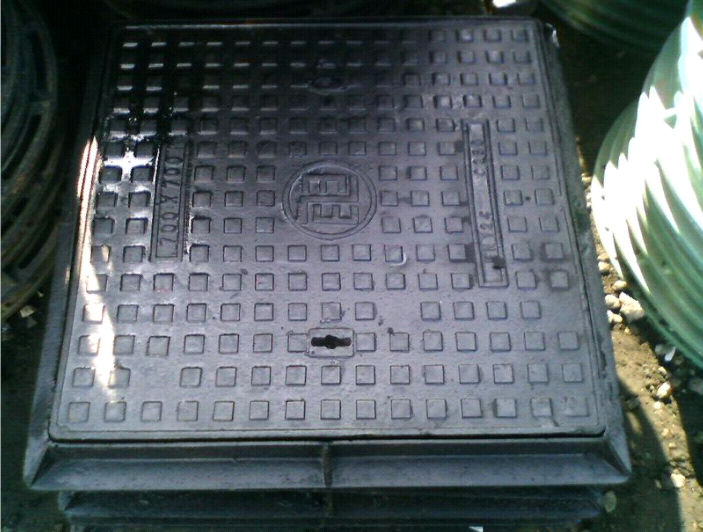 square manhole cover