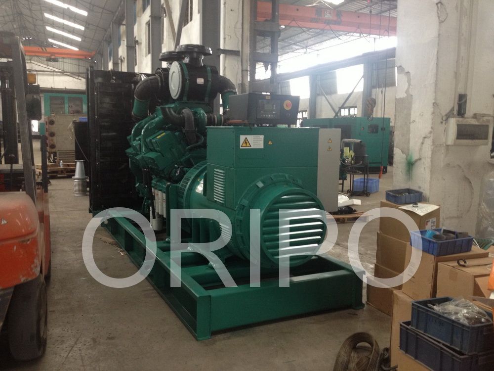 800KVA diesel generator set with Cummins engine and high quality alternator