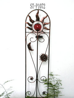 Metal Design Solar Garden Fence