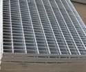 Hot-dip galvanized steel grating