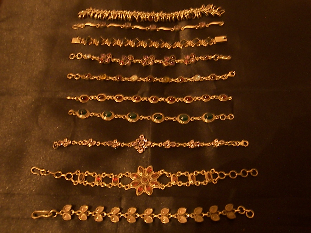 Gemstone jewellery, indian