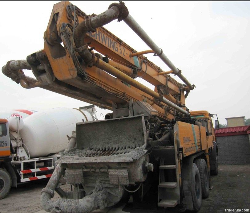 32M Used SCHWING Concrete Pump Truck