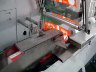Full-Automatic Single Roll Toilet Paper Packing Machine(HQ398A)
