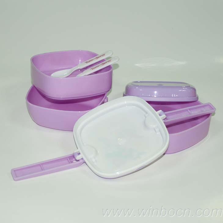 New plastic lunch box