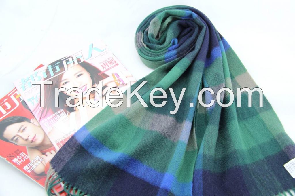 Cashmere checked scarf