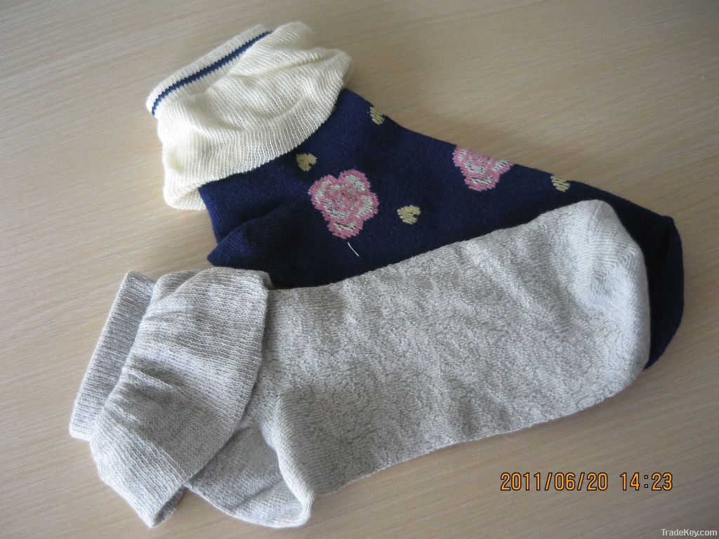 Girl's  socks
