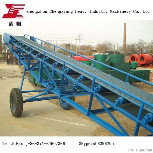 Movable belt conveyor for fertilizer equipment