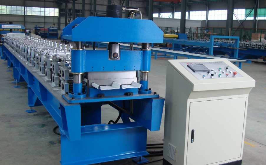 Self-locked Roofing Roll Forming Machine