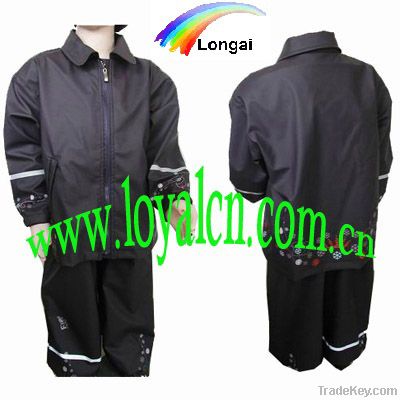 100% waterproof rain suit