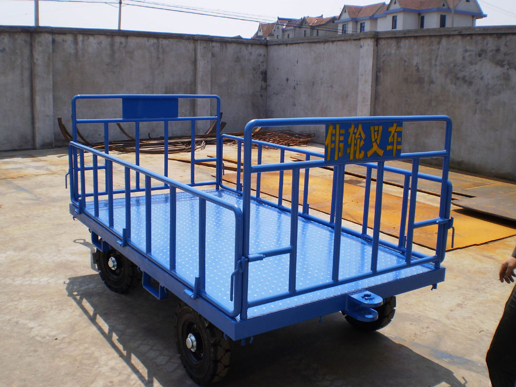 1.5T Four-rail Baggage Cart HH2.0SH04