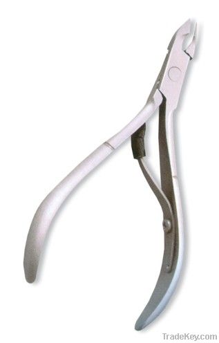 Cuticle nail nipper