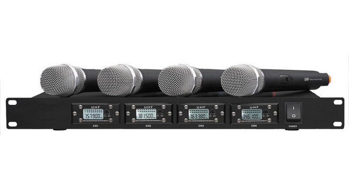 RS-900 wireless microphone