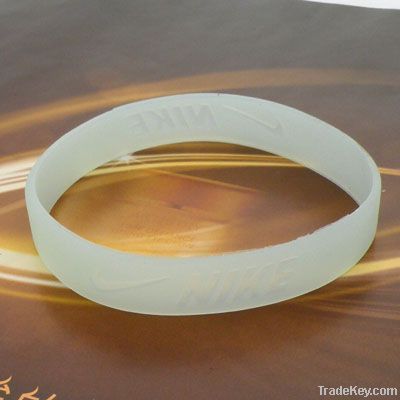 Luminous colour changeful enviroment silicon bracelet