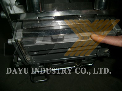 DY-SPT Self-Propelled Thermoplastic(convex) Marking Machine