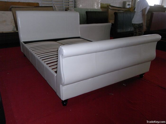 Donna Leather Bed