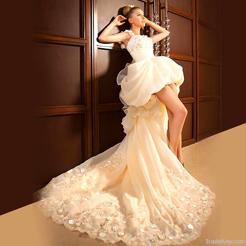 2014 quality wedding dress large tail