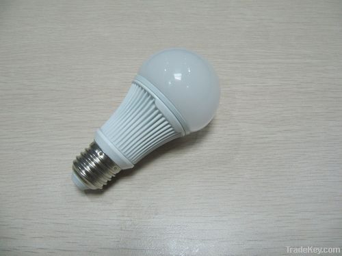 7W E27 270Â°LED bulb light
