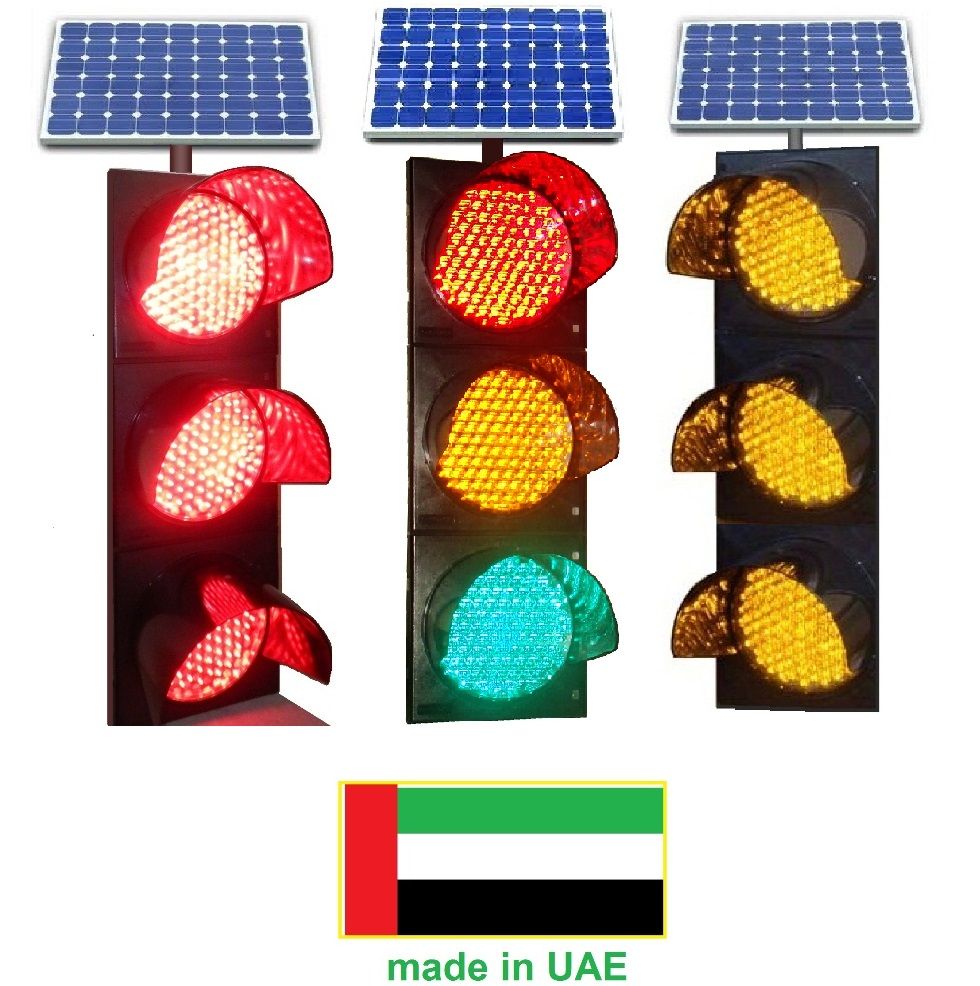 solar-traffic-signal-three-color-by-mtp-mosallastraffic-uae